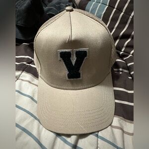 V trucker hat